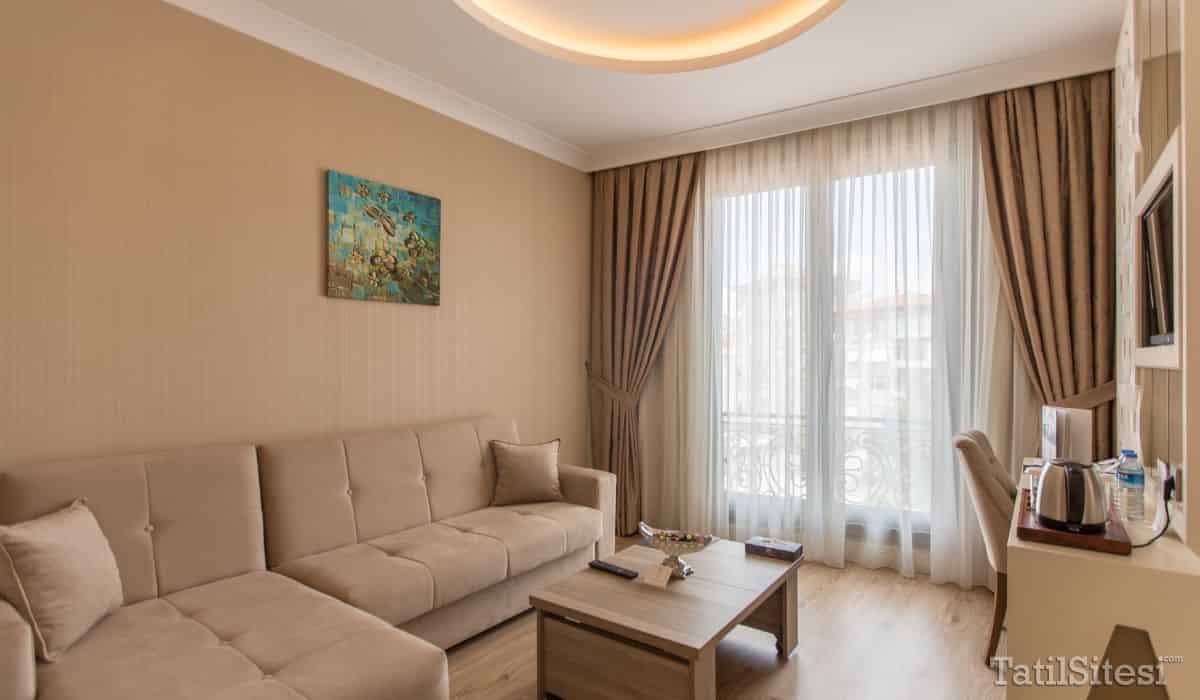 The Grand Mira Business Hotel